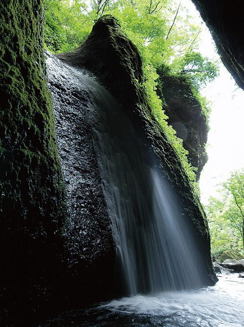 Shiwagara Waterfall